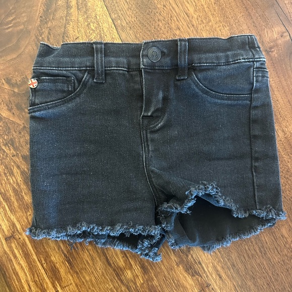 Short En Jean BABY GAP Taille 3T - Occasion En Excellent état - Presque Neuf
